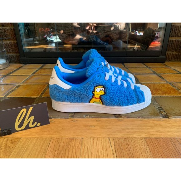 Size 4y/5.5w Adidas The Simpsons “Marge” Superstar Athletic Sneakers GZ1774 - Picture 5 of 6
